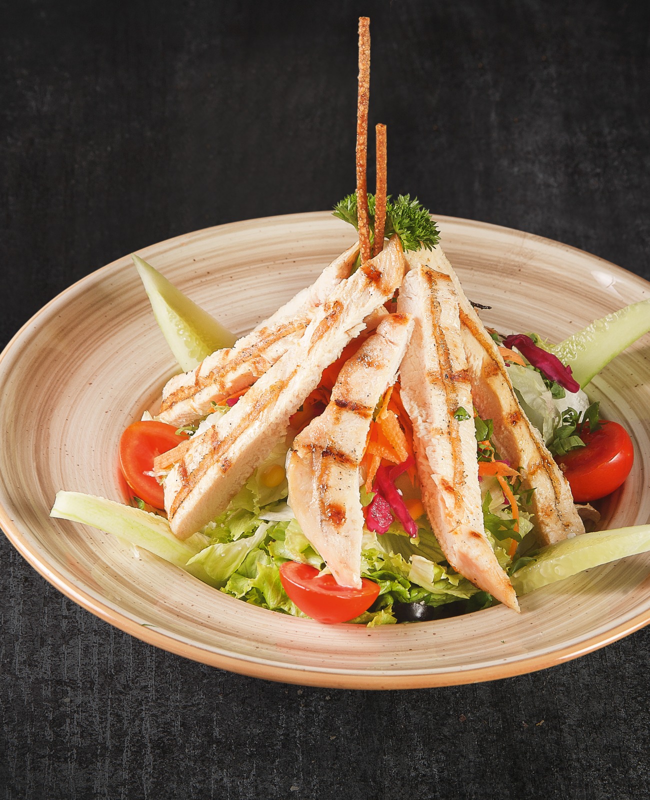 Tavuk Izgara Salata