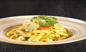 Köri Soslu Penne Makarna